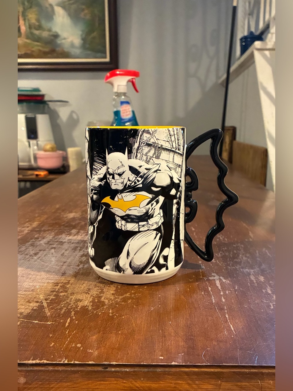 Six Flags Batman Beautifully Designed Coffee Mug with Black Bat Handle. $10